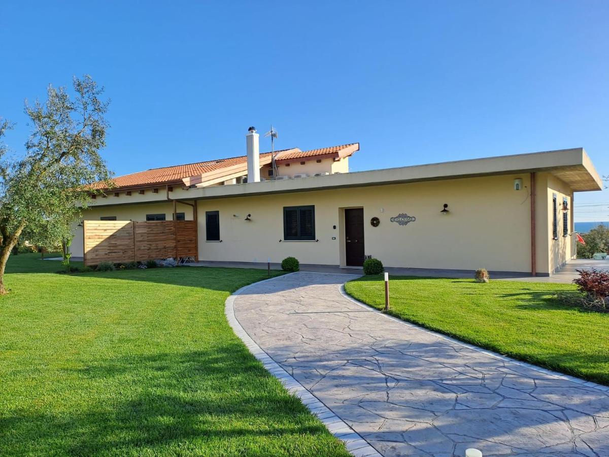 Bed and Breakfast La Campagna Di Peppe E Tullia Formia Zewnętrze zdjęcie